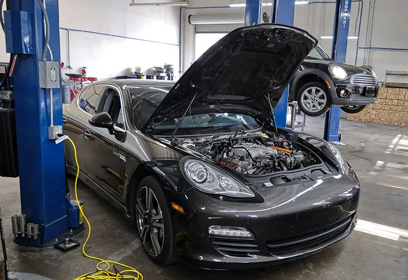 Porsche Panamera Auto Engine Repair & Services